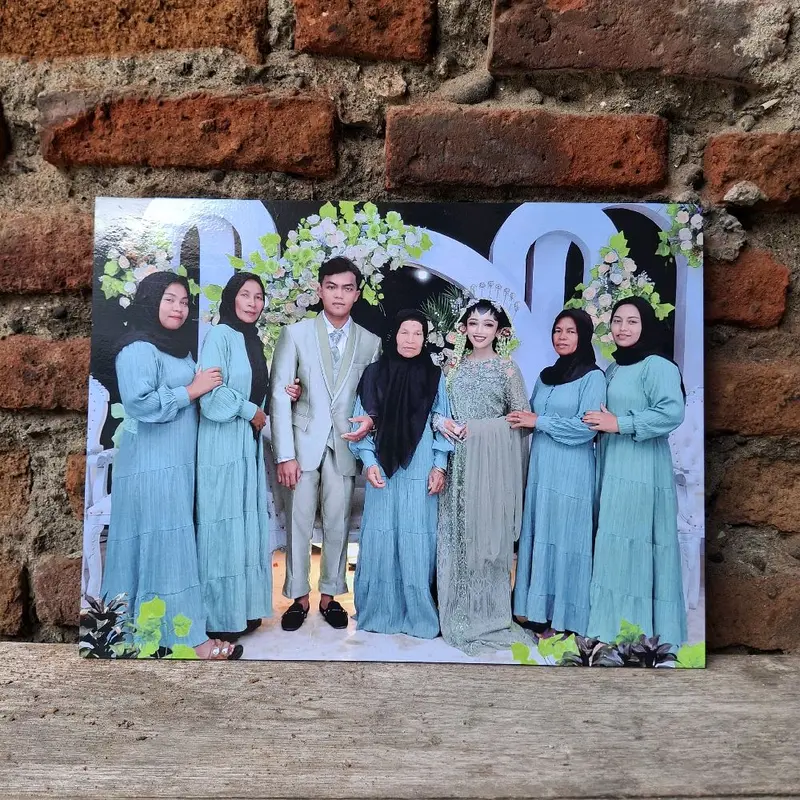 CETAK FOTO BINGKAI PAPAN MDF UKURAN 30X45CM 12RS - CETAK FOTO CUSTOM MDF 3