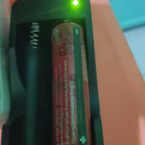 STX Pengisi Daya Baterai 18650 Litium Aman Dan Efisien, Pengisi Daya Otomatis Berhenti Saat Penuh Dilengkapi Dengan Colokan, Pengisi Daya Pengisian Cepat Baterai 18650 Charger Kabel Lampu Stop Battery Mic Warna Selempang Ht Talkie