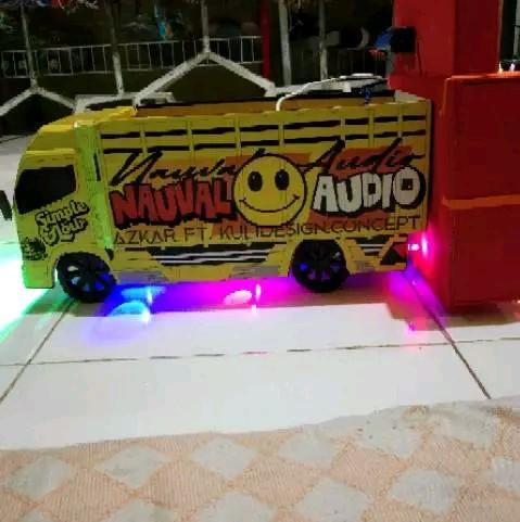 Kanov1234 Miniatur truk dan sound bluetooth 4