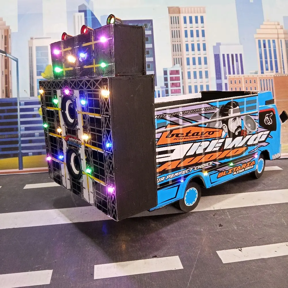 AF MINIATUR _miniatur Truk Horeg dengan Sound System Bahan Triplek Ukuran 25x27x7cm Bisa Bunyi & Bisa Di Cas Speaker 2 Inch Isi 2pcs Sudah Pake Bluetooth AF MINIATUR _miniatur Truk Horeg dengan Sound System Bahan Triplek Ukuran 25x27x7cm Bisa Bunyi & Bisa Di Cas Speaker 2 Inch Isi 2pcs Sudah Pake Bluetooth