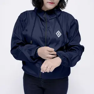Jaket Parasut wanita/Hitam/Cewek Cowok/Fashion/Jaket Motor/Outfit