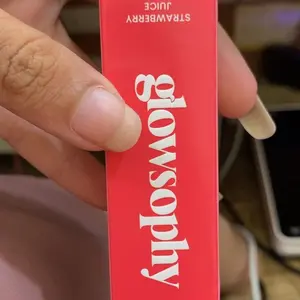 Glowsophy Color Crush Juicy Tinted Lip Balm - Pelembap pigmented untuk efek gloss & plump up yang melembapkan serta membuat bibir tampak penuh berkilau