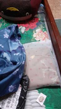 Product Review of (POUCH) PROMO ISI 2 HIJAB SEGIEMPAT MOTIF AZARA VOAL PREMIUM STANDAR PREMIUM LASERCUT LOGO PRINT/ LOGO METAL from p**n 0