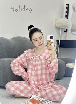 Product Review of Set bộ dài caro hồng cổ nhọn viền ren chất vải thô cotton nhăn by Channg Bee from ** 0