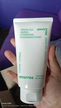 Product Review of Innisfree Green Tea Amino Hydrating  Cleansing Foam 150g / Sabun Pembersih Wajah untuk Kulit Kering from i**7 2