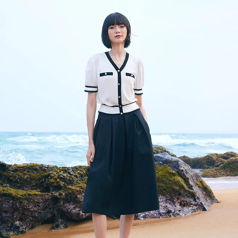 GOELIA Black and White Tweed Jacquard Knit Anti-wrinkle Short-Sleeve Top and A-Line Midi Skirt Two-Piece Set Clothing Womenswear