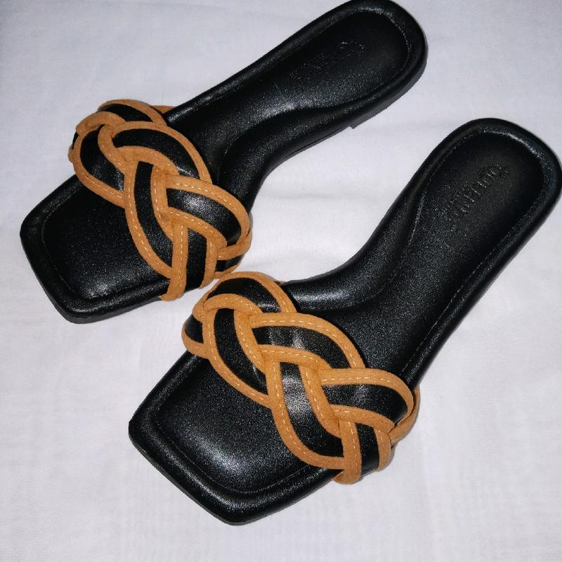 Sandal flat sandal teplek sandal wanita motif silang Queenda collection ND - 03 3