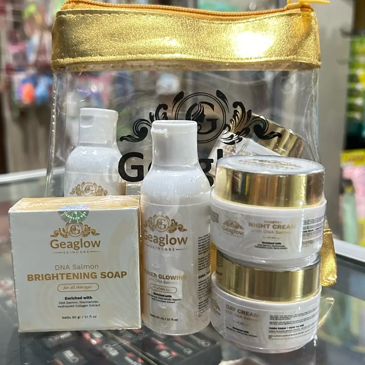 Geaglow Skincare Mencerahkan Wajah (Free Gift)