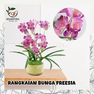 Bunga Artificial Freesia Kain Premium Termasuk Vas | Buket Bunga Hias Meja Estetik Ruang Tamu Kantor  | Rangkaian Bunga Meja Freesia X2 Premium & Vas Keramik | Bunga Hias Plastik Artificial Estetik