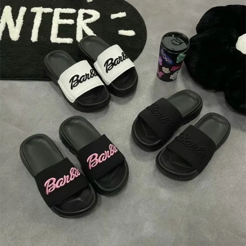 Dép nam nữ quai ngang thêu chữ Barbie Tone màu Hàn quốc - đế cao 4 phân - Dép lê slipper Nhung Đế Bằng
