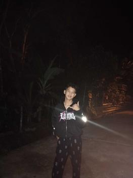 Product Review of HOODIE BOXY Menyala ZipperJAKET ZIPPER BOXY SABLON FOAMING DAN AKSEN MENYALA BLACK PING PRIA WANITA Unisex Hitam Sweater Santai from a**2 0