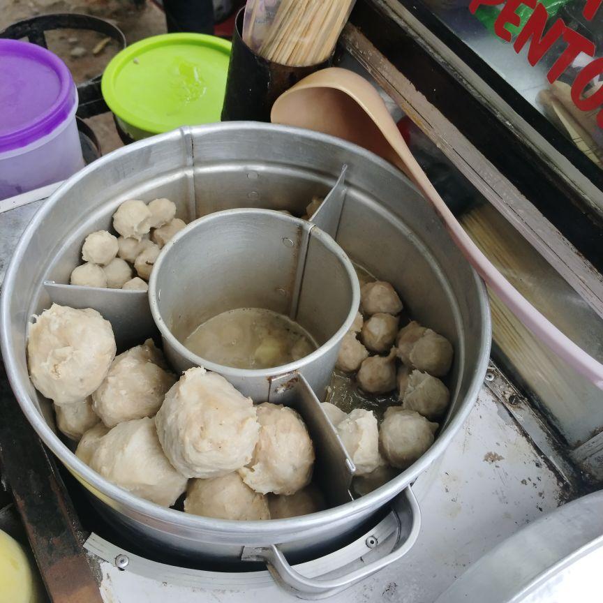 pentol biasa,pentol kuah,pentol jumbo