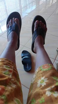 Product Review of SANDAL PRIA COWOK CASUAL BELI 1 GRATIS 1  PROMO Sendal Slop Kulit Pria Japit Slop Selop Jepit from m**a 0