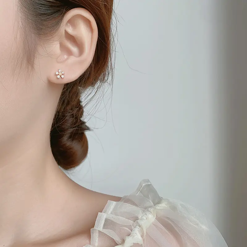 Anting Zirkon Set Mikro Sederhana Baris Kecil Berlian Geometris Anting Gandum Kecil yang Lucu anting  mini 2