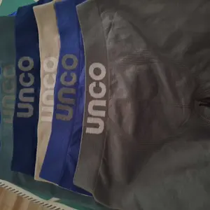 3/6/12pcs UNCO Celana Dalam Anak Laki-Laki 4-16 Tahun BB15-50kg Tanpa Jahitan Elastis Tinggi Nyaman untuk Olahraga Belajar dan Bermain 12 Warna Acak Fashion