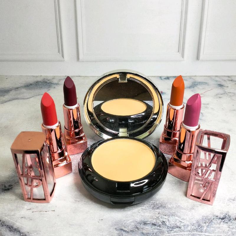 1 Set Bedak padat Foundation dan cair plus Lipstick putar matte tahan lama waterproof Lipstik Bibir 2