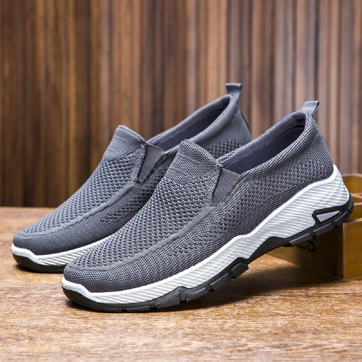 Techdoo Sepatu Slip On Pria Sepatu Sneakers Original Sepatu Kasual Casual Shoes Sepatu Olahraga Sepatu Sport Running Shoes Kekinian MR170
