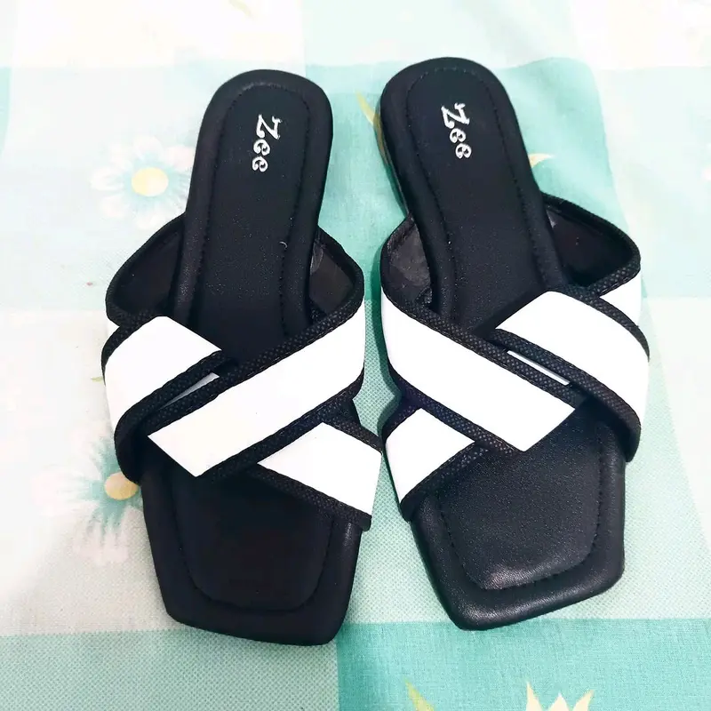 Sandal teplek terbaru/penjual amanah Sendal Jepit Karet Hitam Black 5