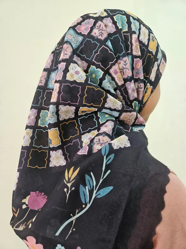 [PAKET BUNDLE] [BELI 3 LEBIH HEMAT] Luminous Beauty Veils - Hijab Segi Empat Shawlpublika/Hijab Segi Empat Motif Shawlpublika/Hijab Segi Empat Motif Bahan Voal Kualitas Premium (Motif U dan T) 7