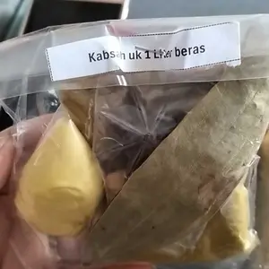 Beras basmati panjang  1 liter (750 gr ) & 1/2  liter (375 gr )+ bumbu lengkap