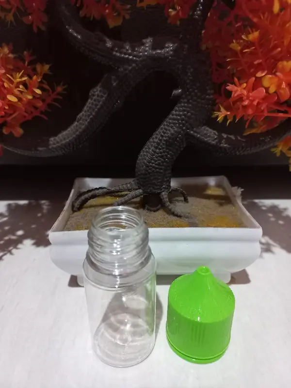 BOTOL CUBBY 30ML WARNA HIJAU COCOK UNTUK ESSEN PANCING DAN VITAMIN 1