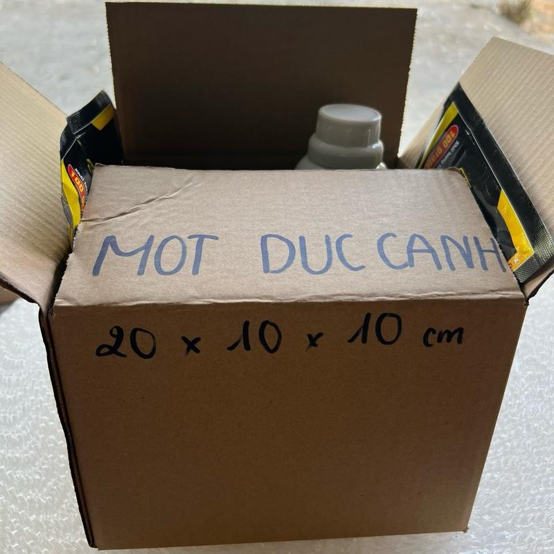 hiệu MOT.DUC.CANH hộp giấy đóng hàng kích thước 20x10x10cm giấy carton