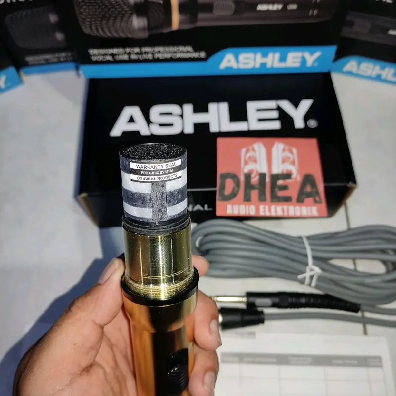 Mic Dynamic Kabel Ashley i200 i 200 Original Mik Vokal Kabel i-200 Ashley Microphone Wire Cable ASLI ORI Ashley Suara Detail Jernih WARNA Gold / Krem Body Mic Besi High Quality 4