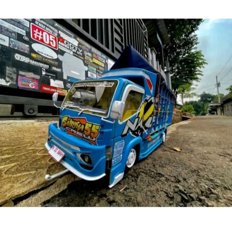 PROMO MINIATUR TRUK OLENG FUL FARIASI LAMPU DAN TERPAL.MAINAN MASA KINI BIRU MUDA Led