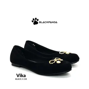 Blackpanda Vika Black 2-138 Sepatu Wanita Bahan Single Suede Slip untuk Kasual Moment