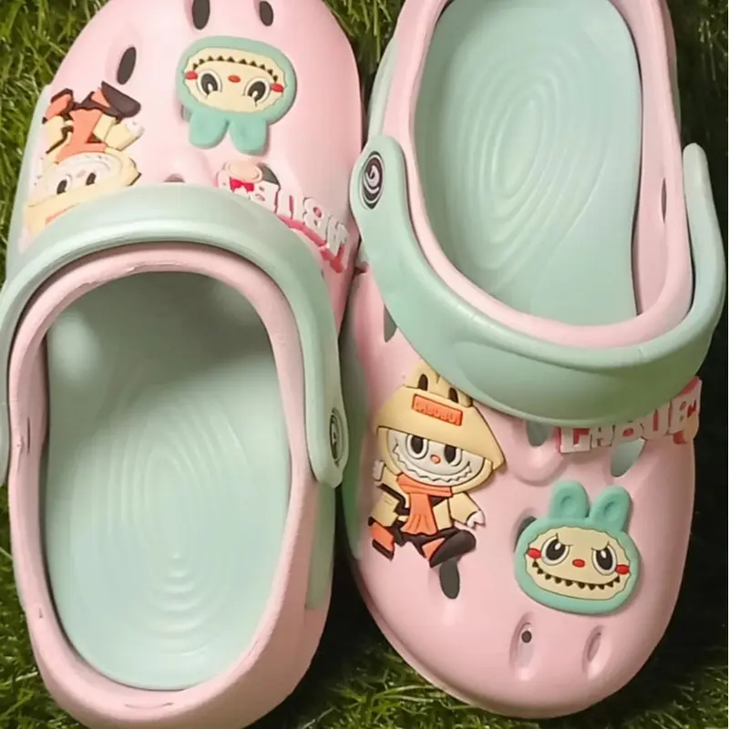 SANDAL ANAK PEREMPUAN BAIM DULUX LABUBU 636-1 (25_36)SANDAL KODOK PEREMPUAN YANG LAGI TRENDY Fashion Karet Sendal. 7