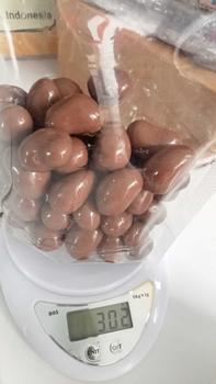 Product Review of COKELAT DELFI ALMOND & MEDE 1KG Chocolate Kering Food Coklat Snacks Makanan Cemilan Susu from A**8 0