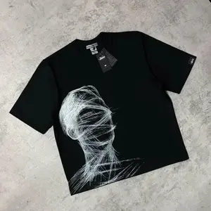 Kaos Hitam dengan Desain Abstrak, Pesan "Evolving, Not Competing" untuk Tampilan Pukpfpkrddn