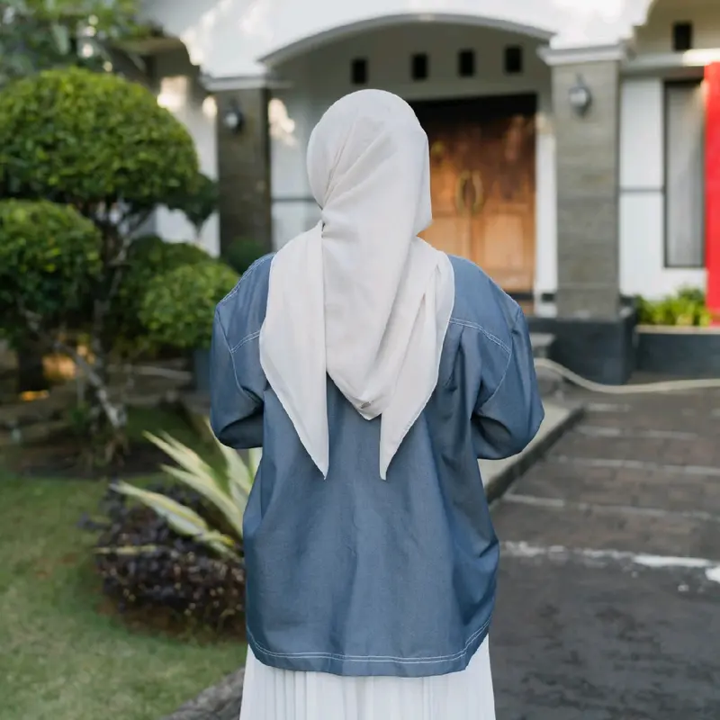 Yura Blouse Atasan Wanita Motif Polos Bahan Denim  Baju kancing Casual Formal Nyaman Oversize Tangan Panjang Manset Muslim Kerja Kantor kemeja viral 1