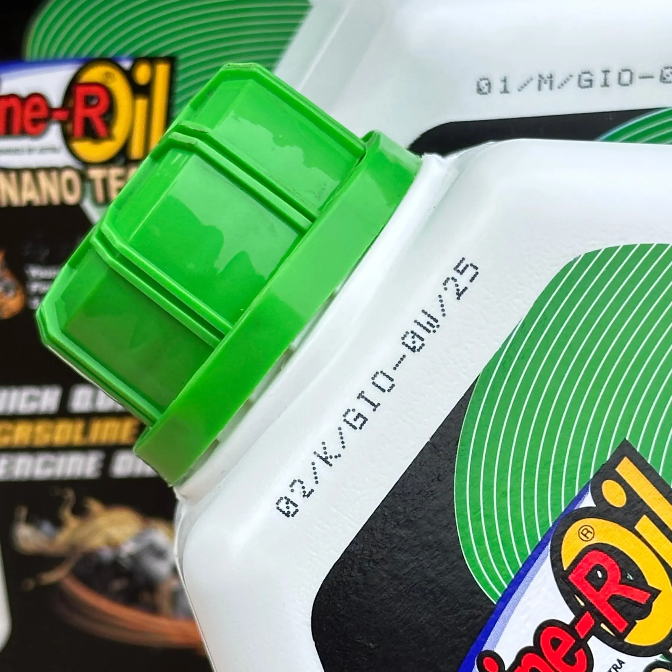 Genuine Oli Mesin Daihatsu Astra Genuine R Oil NANO TECH SAE 0W-20 API ...