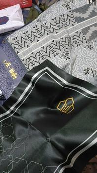 Product Review of Sarung Tenun Al-Wafiq Bahan Katun Motif Batik Songket Pria Dewasa Santri Muslim Kain Hitam from m**o 0