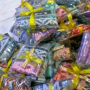 Paket Sajadah Besar dan Tasbih Hadiah Souvenir Pengajian Aksesoris Haji Umroh Muslim Turki Traveling Motif Hampers Mukena