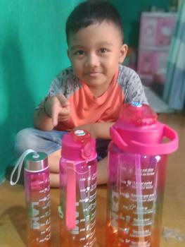 Product Review of FoodGrade Botol Beranak 2 Liter + 1000ml + 500ml Botol Minum Viral 1 set BPA FREE Plastik Putih Sedotan Bottles Kitchenware from Q**z 1