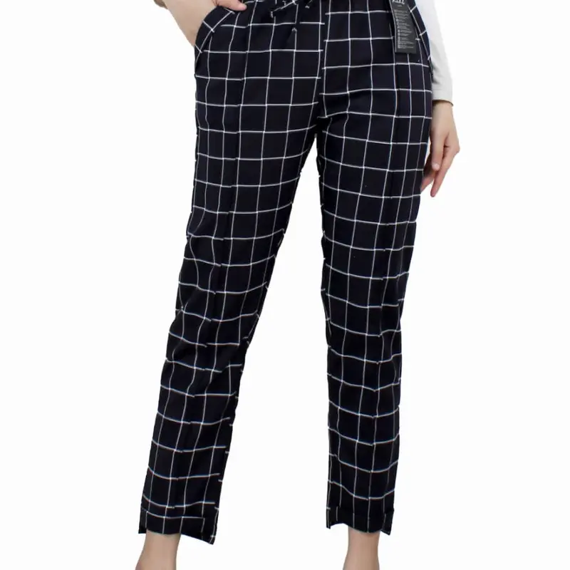 Celana Bagypants motif kotak. 4