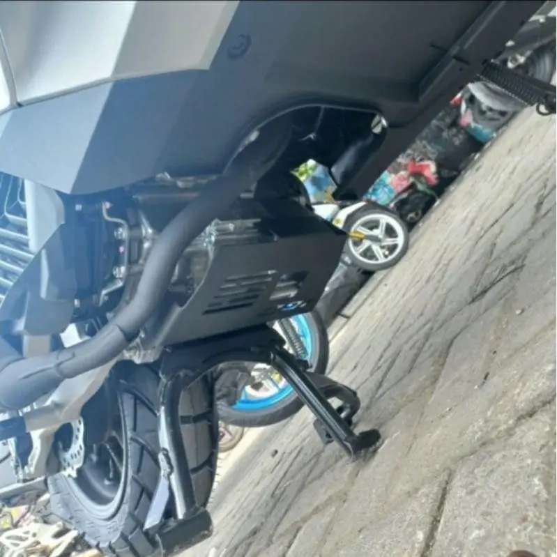 Tutup Mesin Pcx 160 Cover Mesin Motor Pelindung Mesin Motor Pcx 160 Merek Akai Racing Original 1