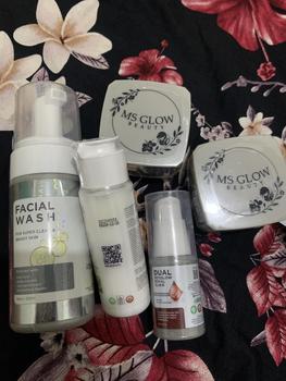 Product Review of MS GLOW PAKET WAJAH  NEW PACKAGE BOOSTER SERIES - PAKET WAJAH NEW SERIES + ELIXIR from K**E 0