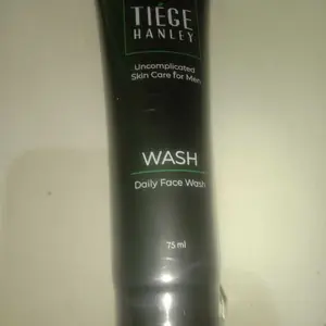 Sabun Cuci Muka Pria Tiege Hanley Daily - Wangi Lembut - Pembersih Muka untuk Pria Meremajakan, Melembabkan & Melembutkan Kulit - Sabun Cuci Muka Pria untuk Kulit Kering & Sensitif