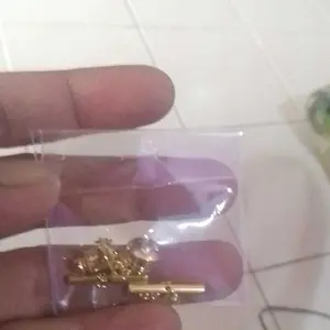 Kancing rantai gerigi untuk pin kerah