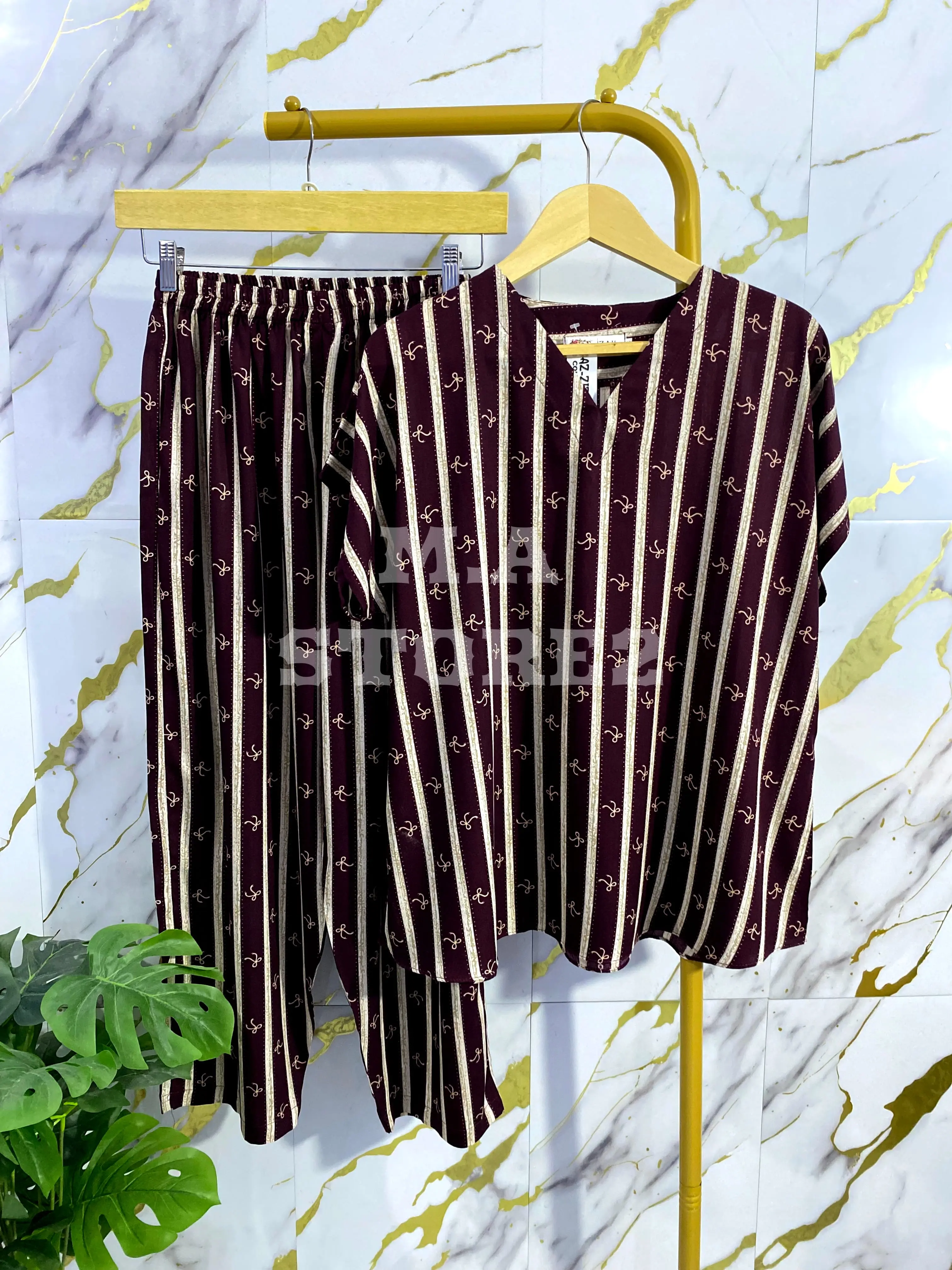 Piyama Wanita Terbaru Kekinian Baju Oneset Daily OOTD Setelan Piyama Motif Bahan Rayon Premium Kerah V-Neck untuk Gaya Sehari-hari Piyama Jumbo