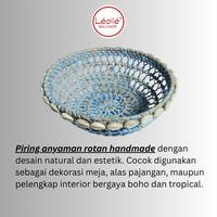 Gambar Piring bulat Anyaman Rotan Handmade Bali Dekorasi Meja Piring Rotan Natural Boho Rustic Pajangan Rumah Kerajinan Tangan Bali Rattan Plate Multifungsi Tempat Buah Snack Organizer Meja Dekorasi Cafe Villa Ruang Tamu - SMALL dari Leolle Bali Kota Denpasar 2 Tokopedia