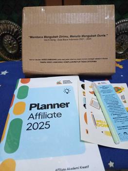 Product Review of Planner Book Buku Journal Jurnal Resolusi Agenda 2025 Affiliator by Fea Rini, Miss Konten, Koh Dennies dan Yohan Agustian Affiliate Akademi from M**P 1