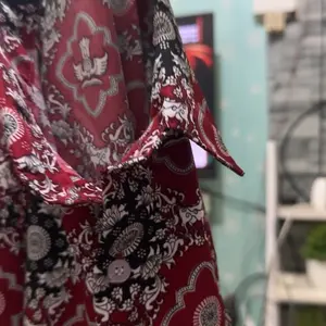 Baju Batik Tunas Anak Sekolah SD Nasional Merah Lengan Panjang & Pendek Seragam Unisex Motif Harapan Bangsa Bahan Baseway Halus Nyaman Size S-XXL Untuk Kelas 1-6