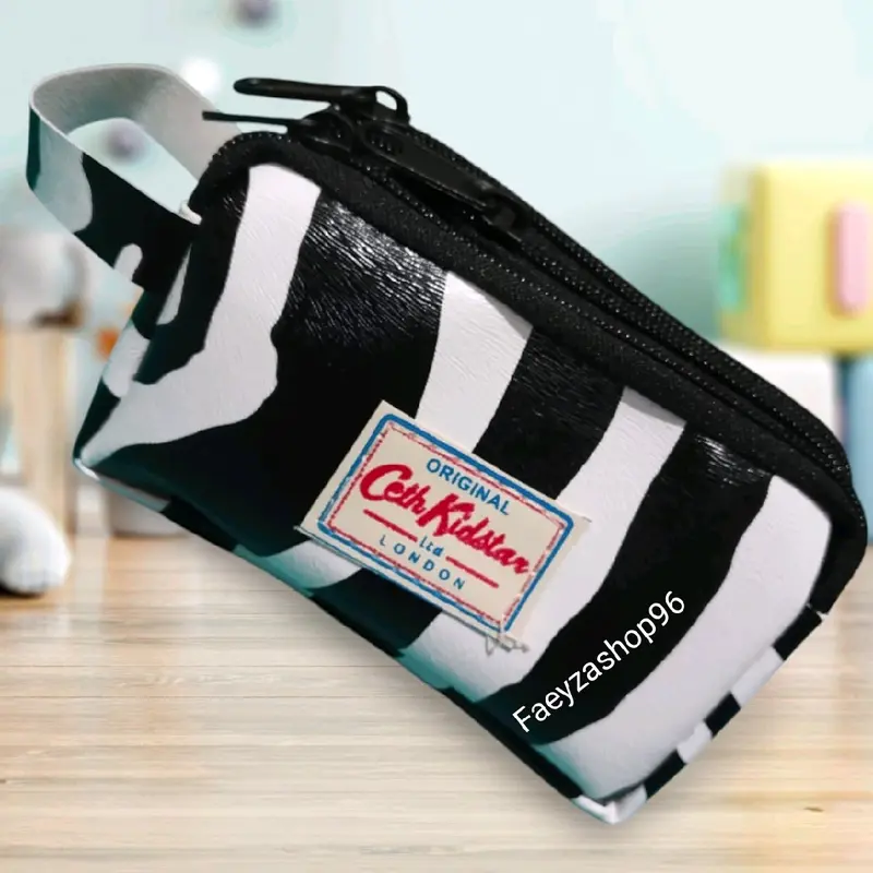 Dompet Wanita Pouch 3 Ruang Resleting Multifungsi Kartu-Uang dengan 3 Ruang Resleting 2