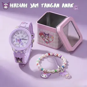 4 pcs Set Gelang Jam Tangan Anak Perempuan Motif Kartun LED Merah Muda Jarum Lampu Fashionable dengan Kotak Hadiah dan Gelang Serasi untuk Acara Spesial