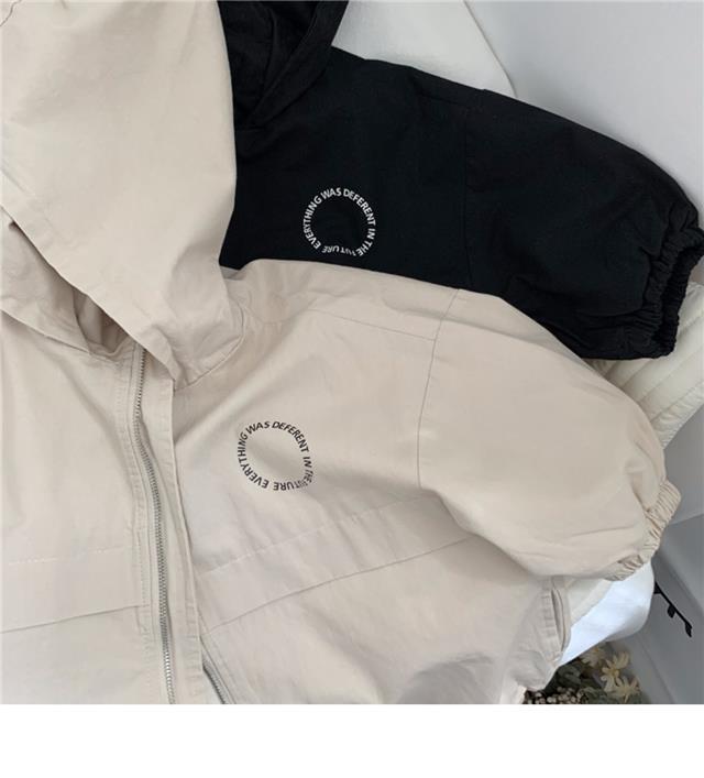 Product Introduction of Japanese and Korean styles~High quality Korean style children's letter hooded windbreaker for boys and girls, handsome coat for spring and autumn fashion children 7