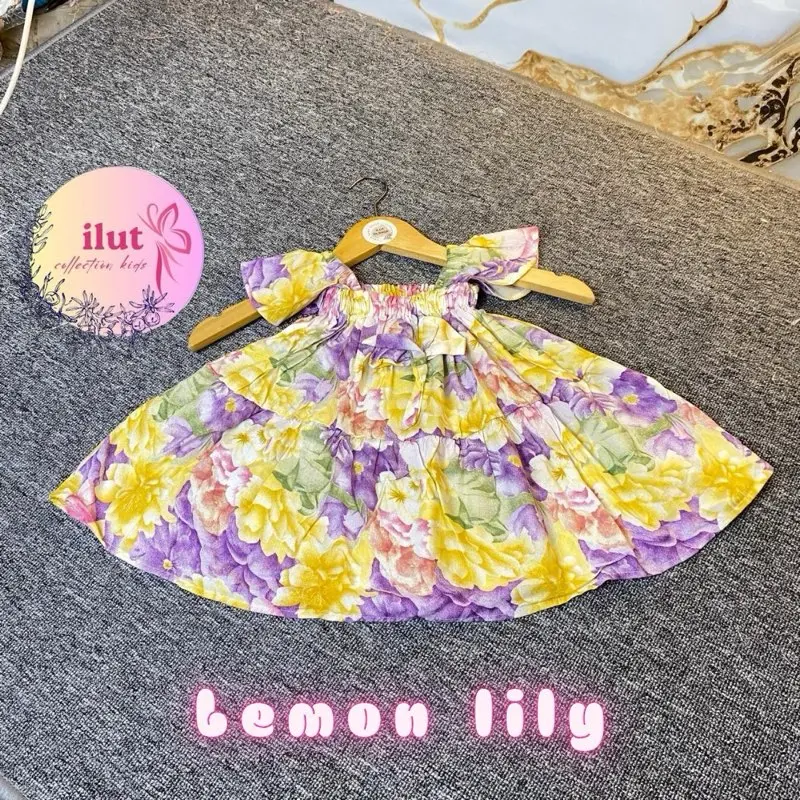 Lemon lily